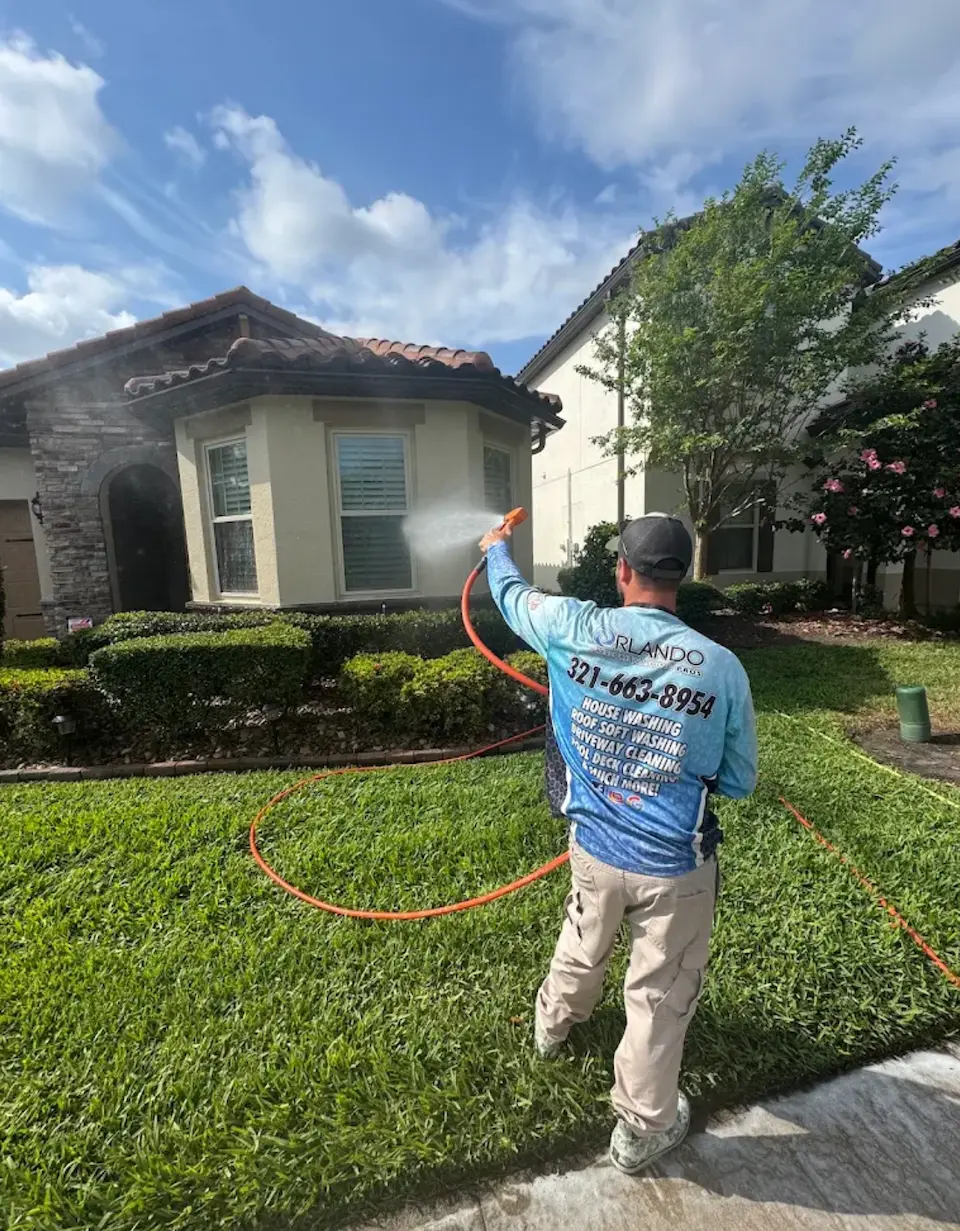 best stucco house soft washing services in orlando fl