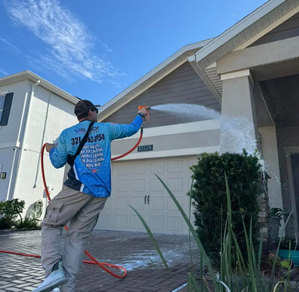 exterior-house-soft-washing-services-windermere-fl-1.webp exterior-house-soft-washing-services-windermere-fl-1.webp